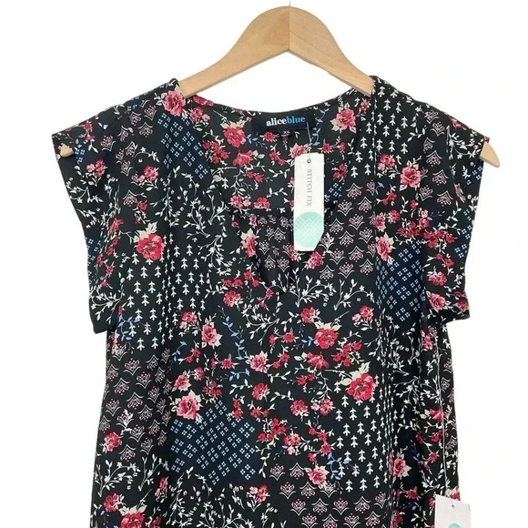 Alice Blue Floral Short Sleeve V-Neck Blouse Size XS - Picture 2 of 6